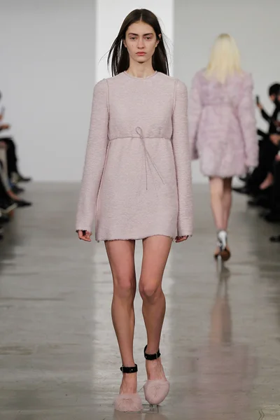 Look 14